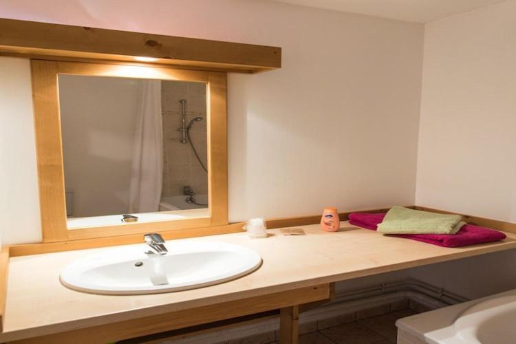 Great Apartment In Near Lake Annecy Giez Eksteriør billede